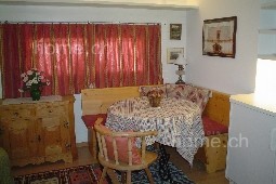 Zum Kauf: unmöblierte Wohnung an ruhiger und sonniger Lage 7512 Champfer 7512 Champfer